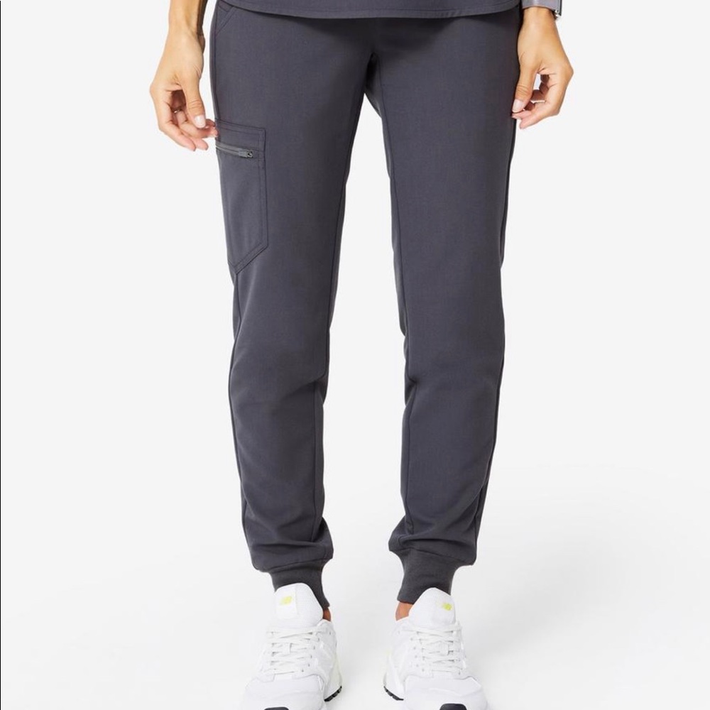 NWT Figs scrubs jogger pants Zamora PXS charcoal